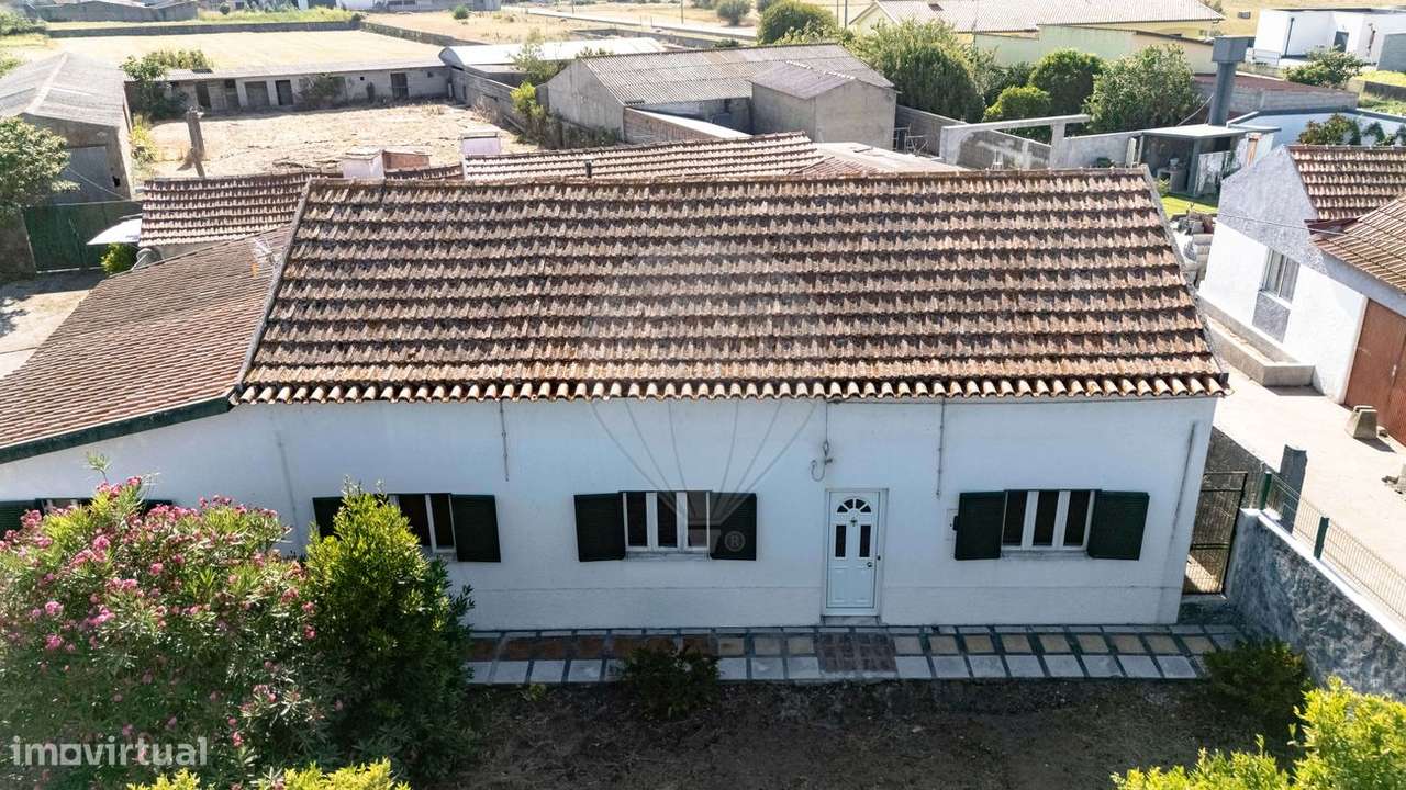 Moradia T2 para venda - Grande imagem: 3/41