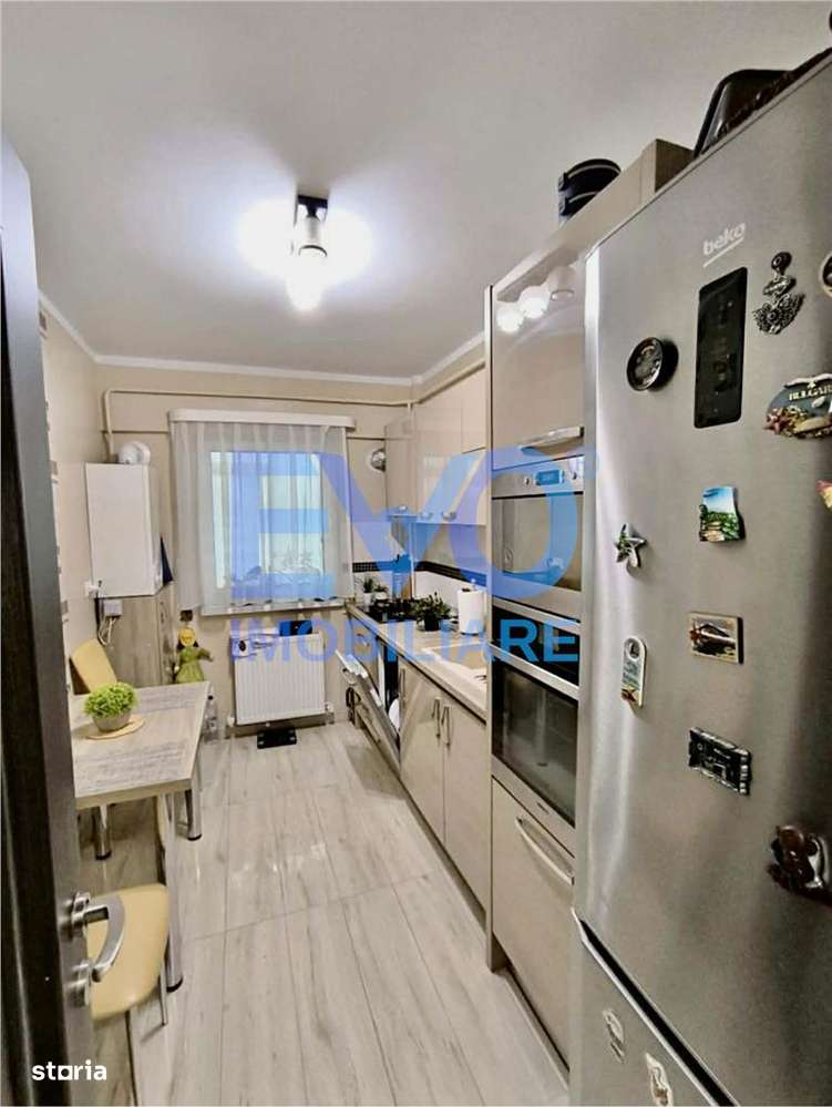 De vanzare, apartament 2 camere, etajul 2 din 4, loc de parcare, bloc - Imagine principală: 2/8