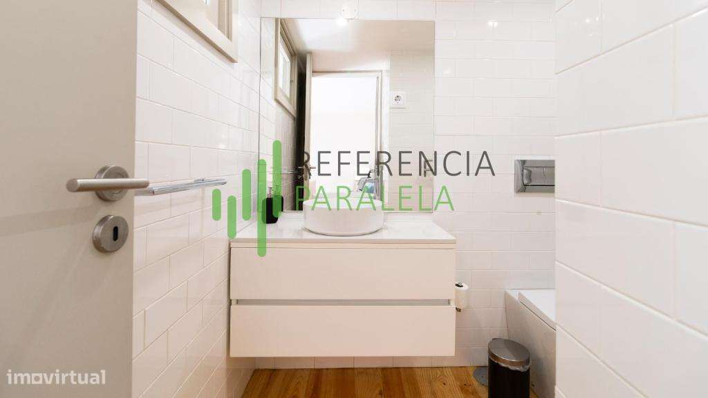 Duplex mezzanine no coraçao do Porto com terraço, perto do Sé - Grande imagem: 5/25