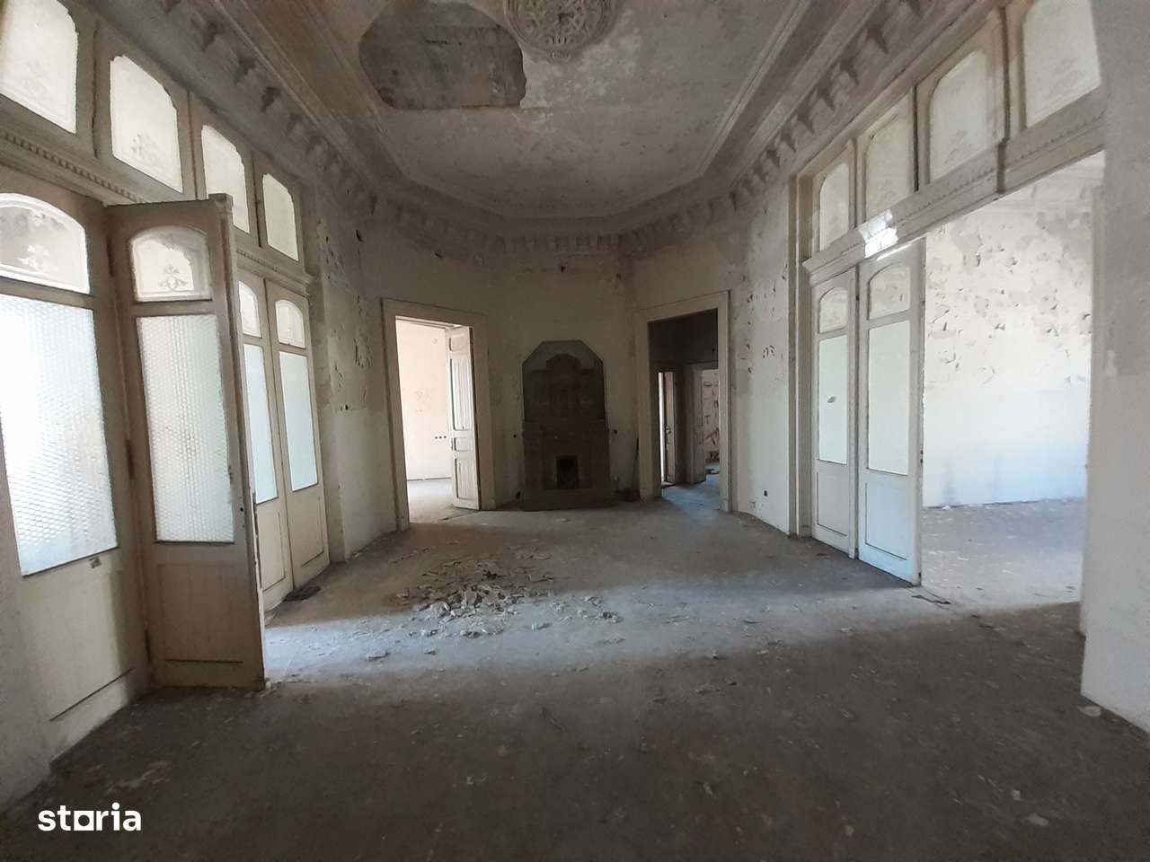 Casa in stil brancovenesc si teren 1750 mp in zona Piata Romana - Imagine principală: 1/18