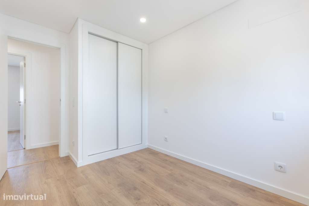 T3 Remodelado. Cozinha equipada e  Suite-16