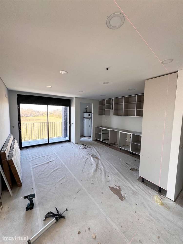 T2 Novo com varanda, garagem -Hospital São João - Universidades-30