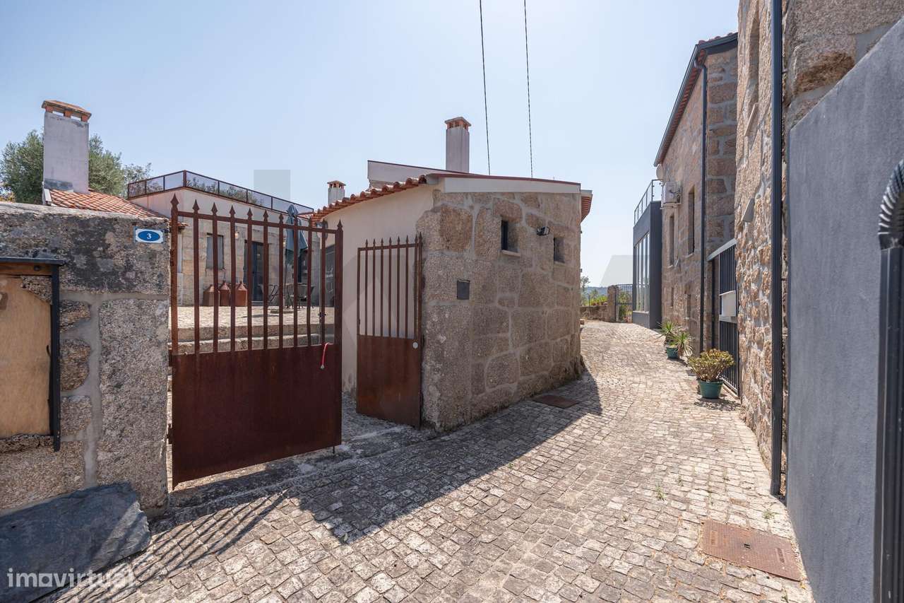 Moradia | Alojamento Local | Café Atelier | Piscina | Garagem | Ruína-46