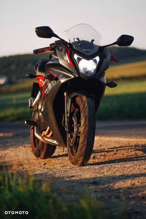 Honda CBR - 1