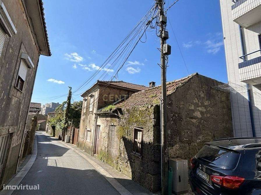 Casa Antiga em Terreno com cerca de 1400m², em Rio Tinto, Gondomar - Grande imagem: 4/21