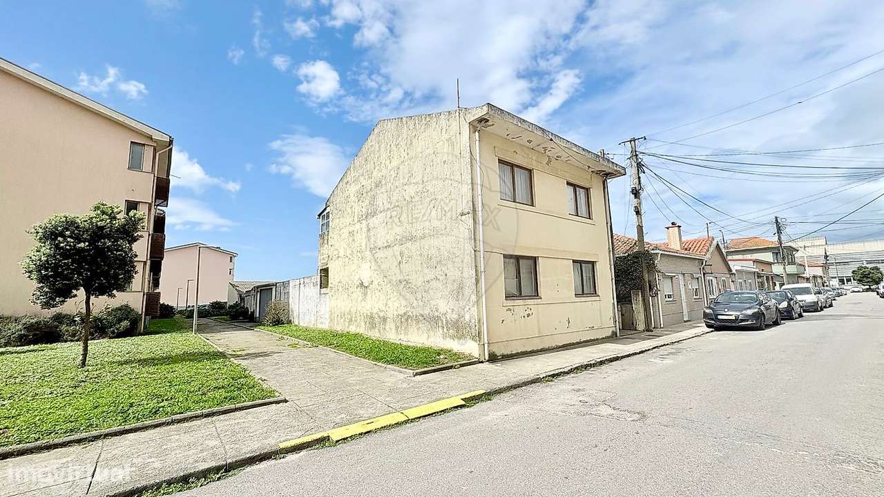 Moradia T4 para venda - Grande imagem: 2/10