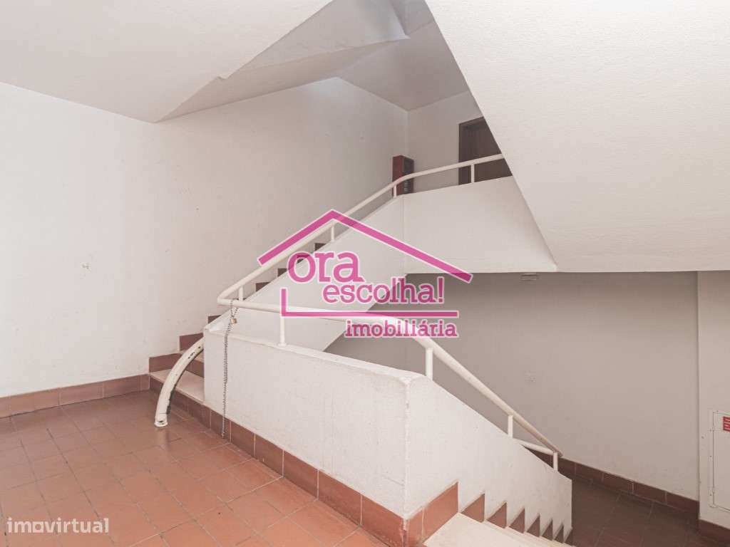 Apartamento T3 de 1998 com 95 m2 e Arrecadação individual em Campol...-15