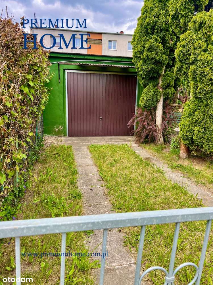 Zadbana, duża kawalerka z piwnicą i garażem!-11