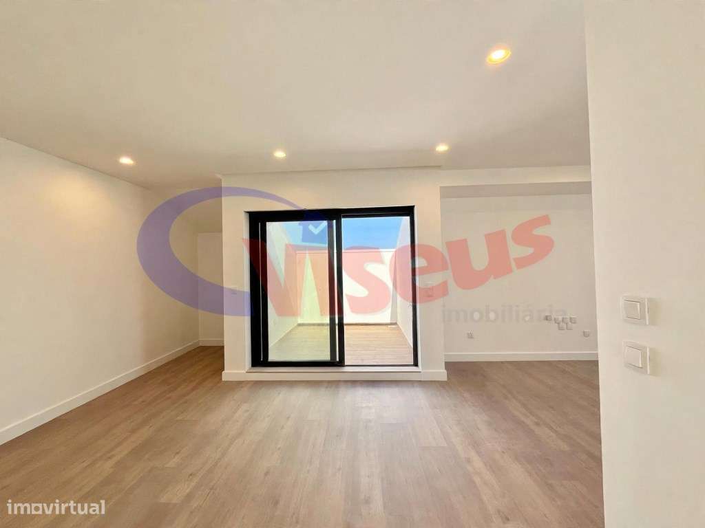 Apartamento T1 Penthouse com terraço.-11