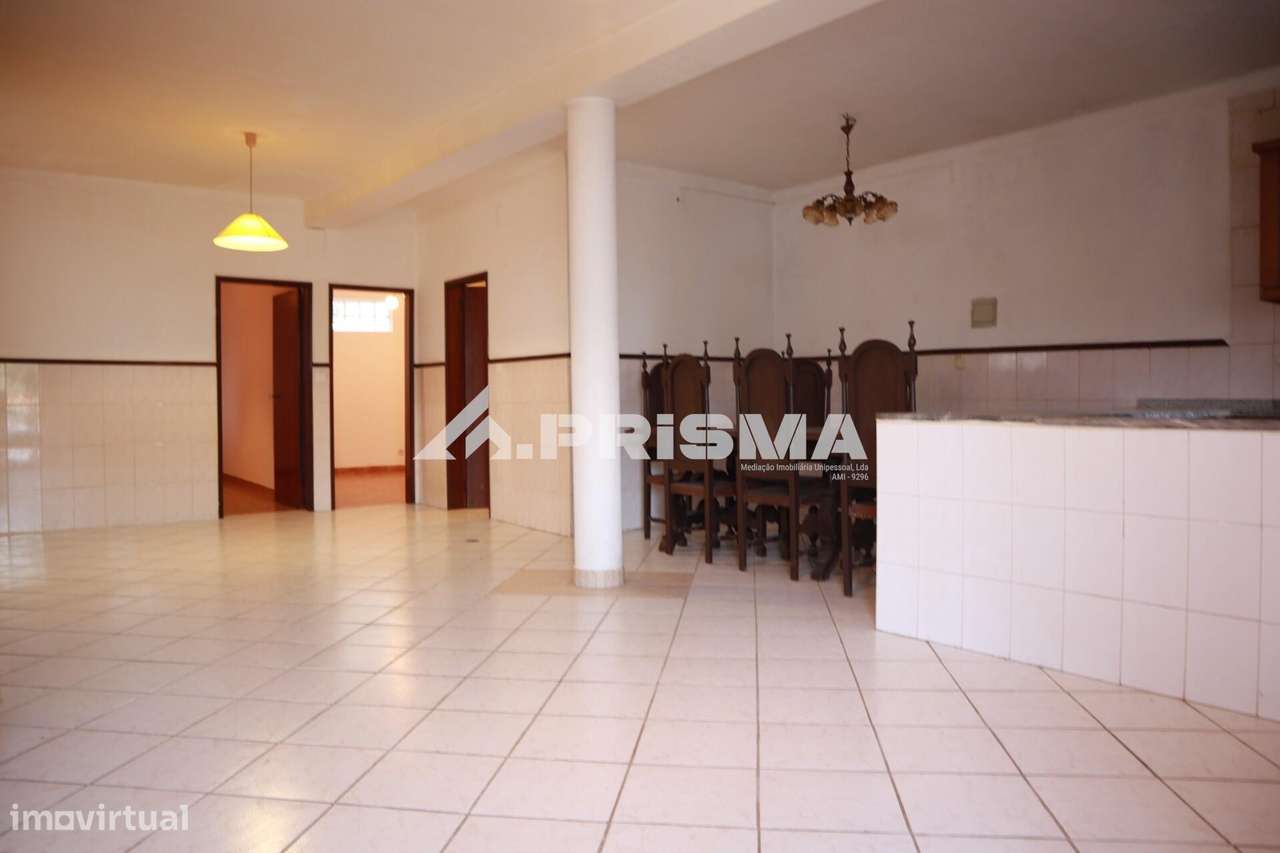 Moradia com espaço exterior para venda em Castelo Branco-3