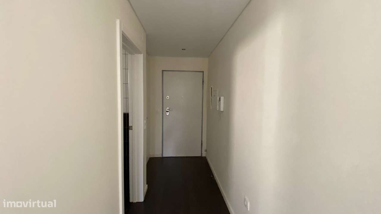 Apartamento em Covilhã, Santa Maria - Grande imagem: 5/10