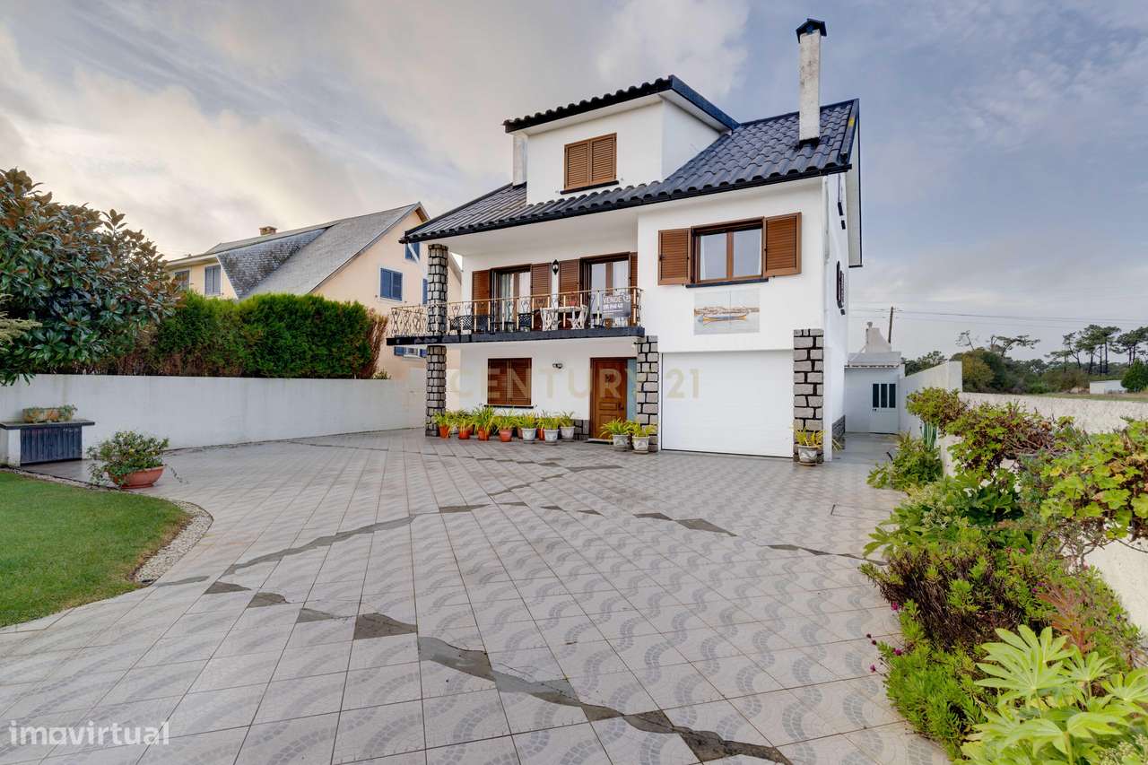 Moradia com um belissimo espaço exterior e praia privada! - Grande imagem: 5/35