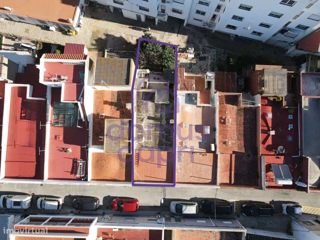 Moradia T2 com quintal para Recuperar em Fuzeta - Grande imagem: 2/27