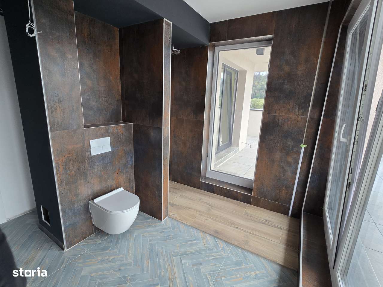 Studio NOU cu balcon mare-6