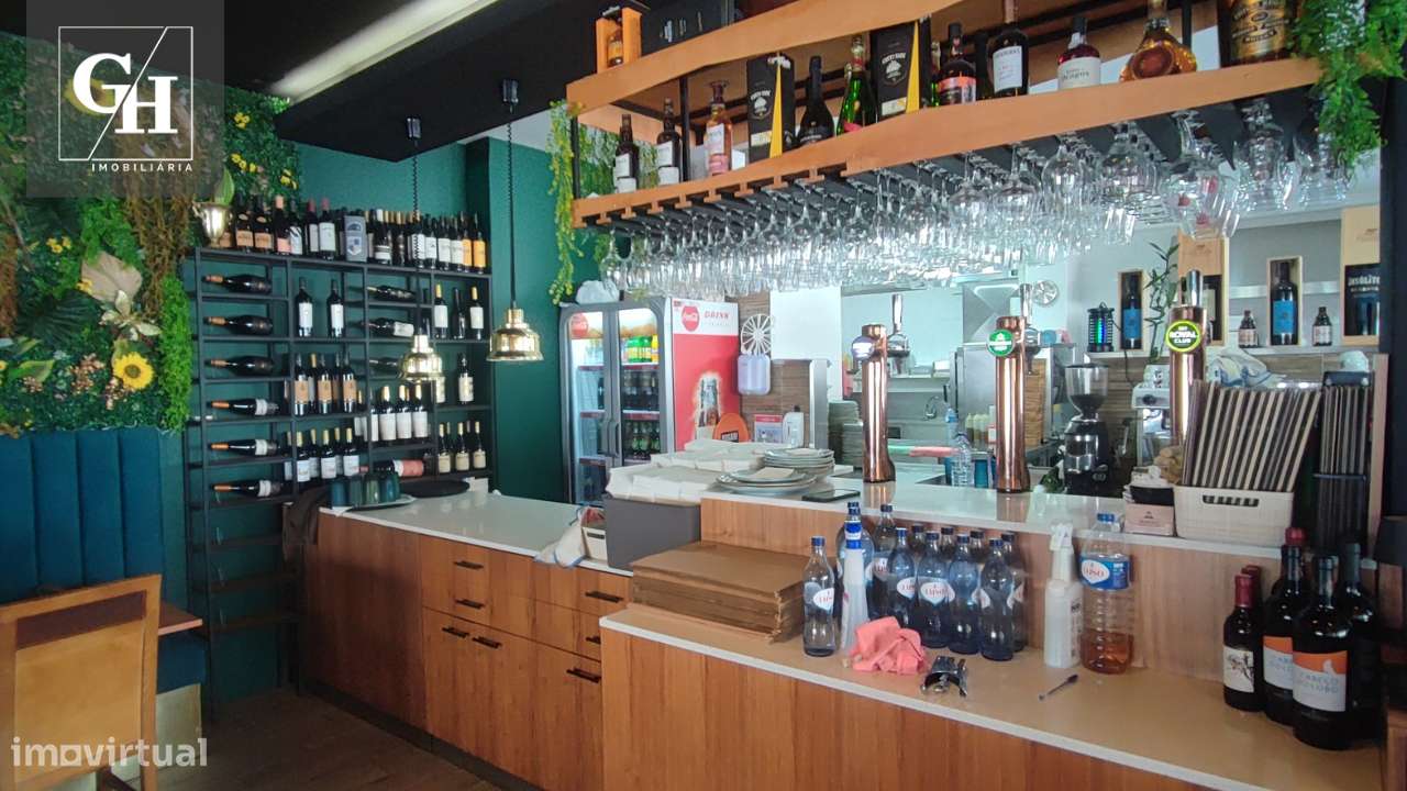Trespasse de Restaurante - Equipado e com estacionamento privado-7