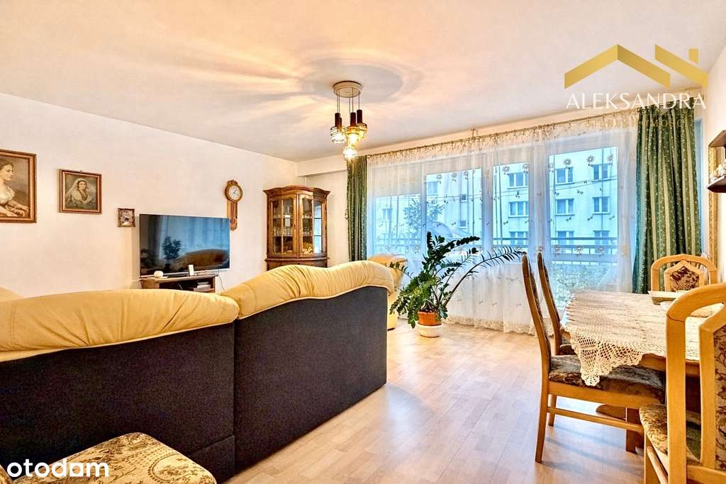 Przestronne mieszkanie z dużym balkonem - I piętro - Pełny obrazek: 2/16