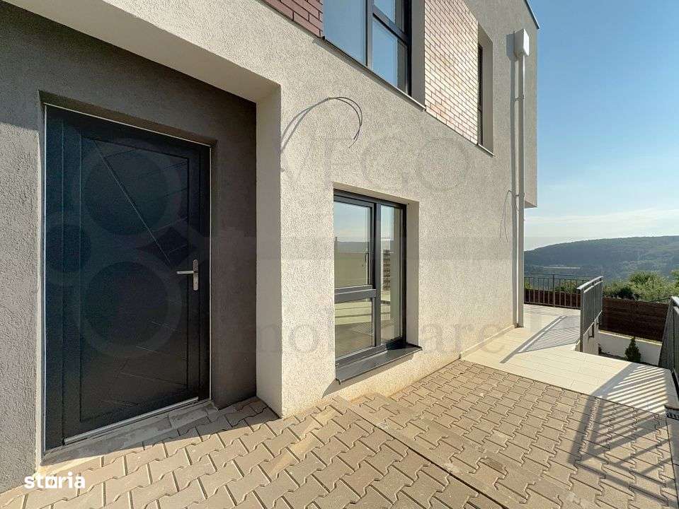 Casa noua tip duplex , 195 mp, 3 bai, 2 parcari, aproape de Vivo!-5