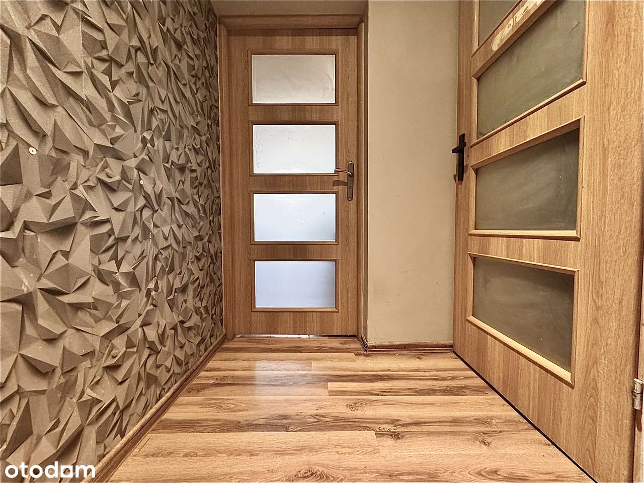 Dom 67m2,działka 450m2, wiata na 2 auta,  we wsi blisko Luborzyca-8