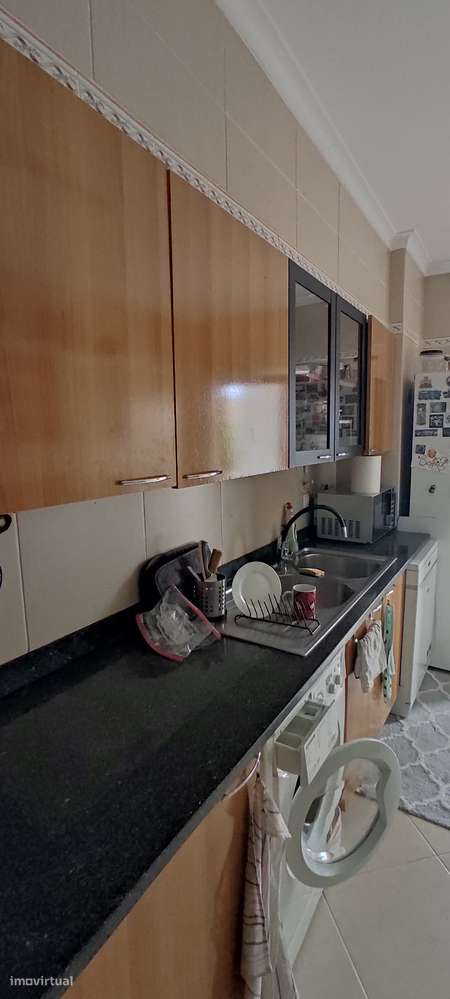 Quarto proximo das universidades ESSEM e FCT - Grande imagem: 5/8