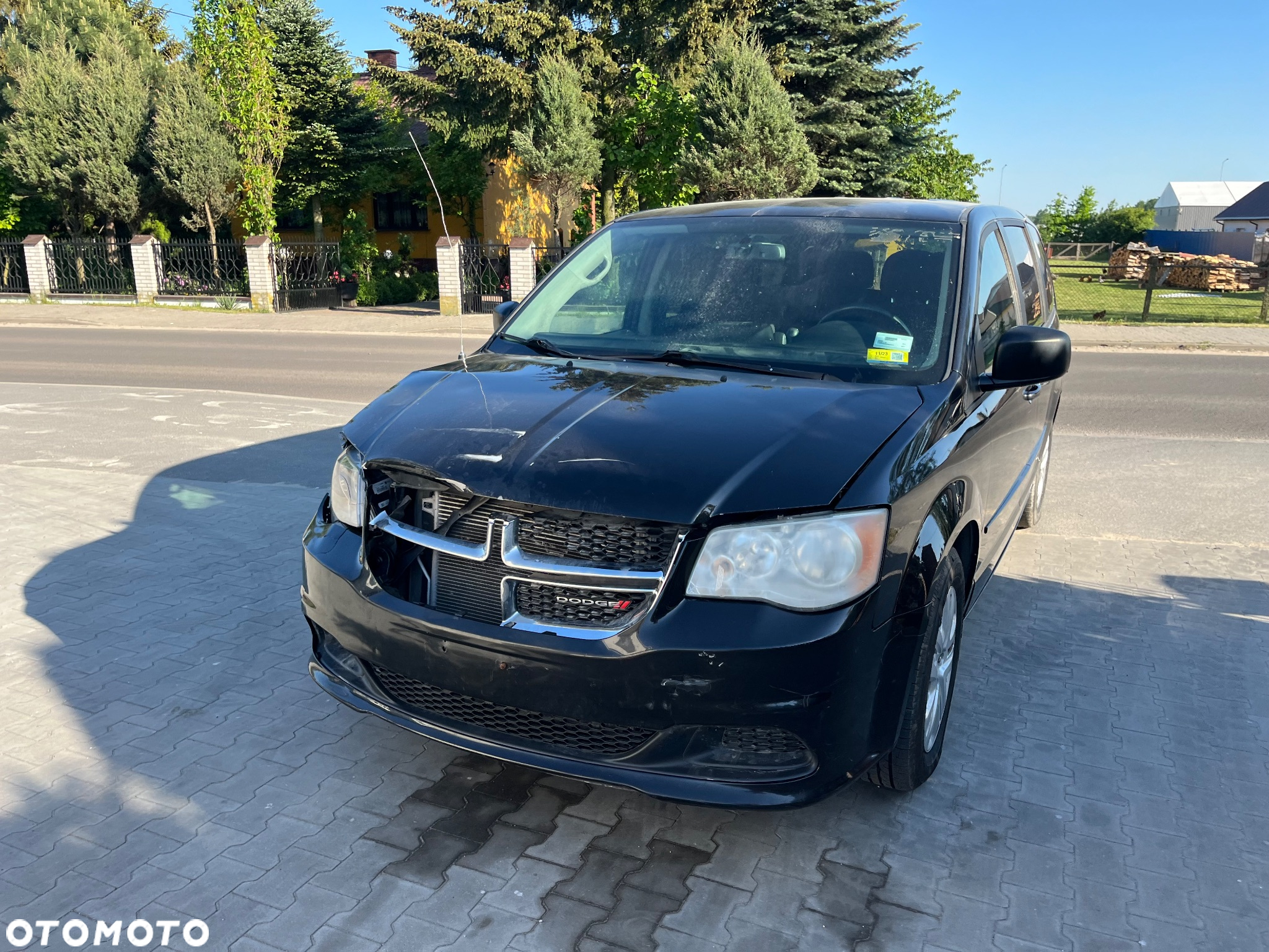 Dodge Grand Caravan - 3