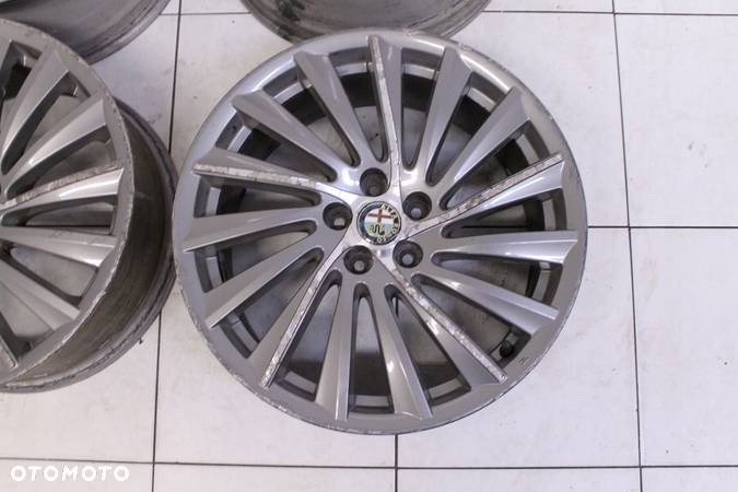 FELGA ALUMINIOWA ALFA ROMEO 17" 7J ET40,5 5x98 - 1