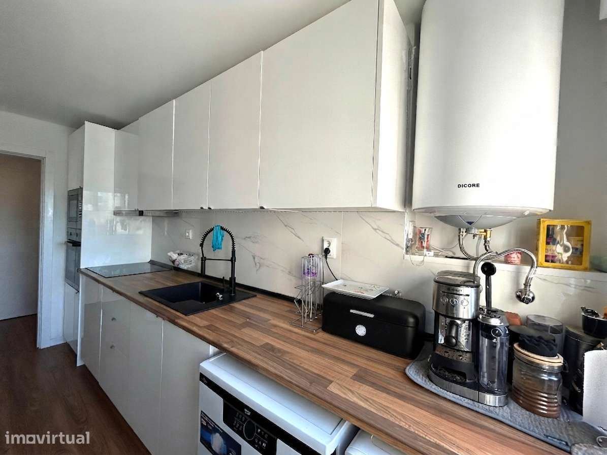 Apartamento remodelado T2 - Miratejo-10