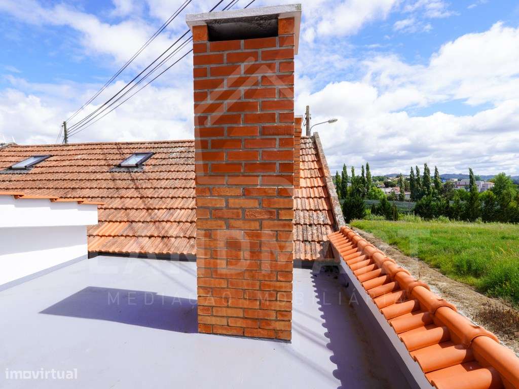 Moradia T3, Melgaço - Cela-22