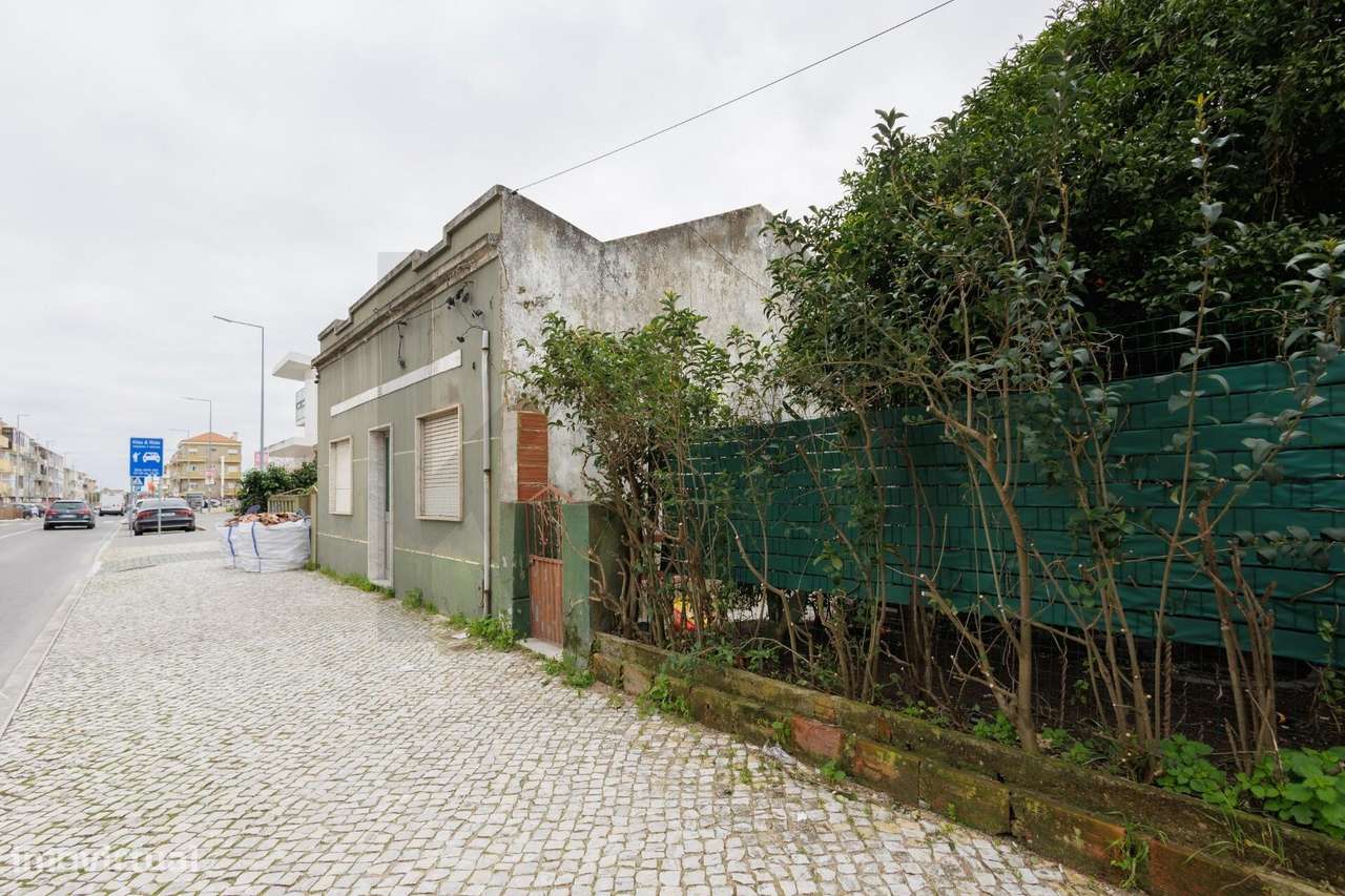 Moradia T1 com Anexo | Lote de 384 m2 | Baixa da Banheira-2