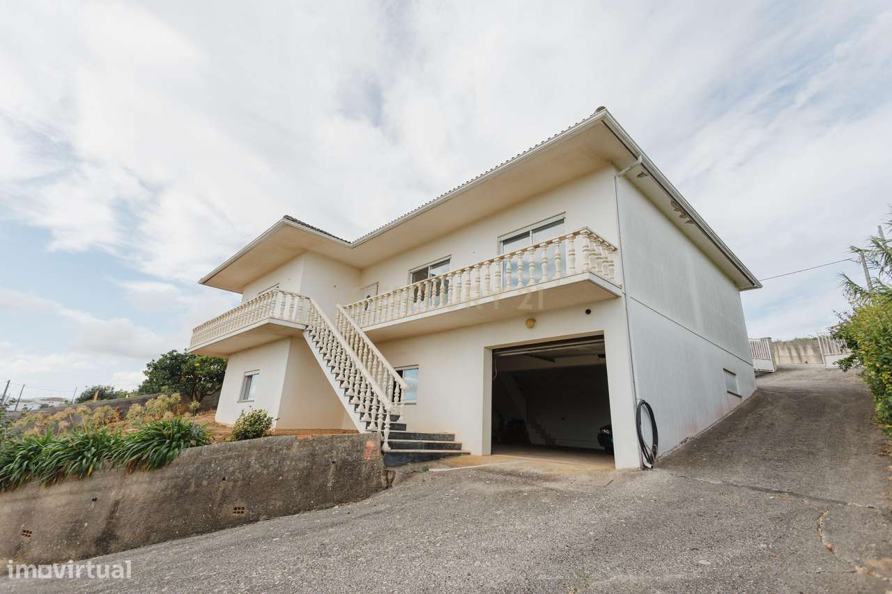 Moradia T3 nos Andreus - Leiria | 4370 m2 de terreno - Grande imagem: 2/29