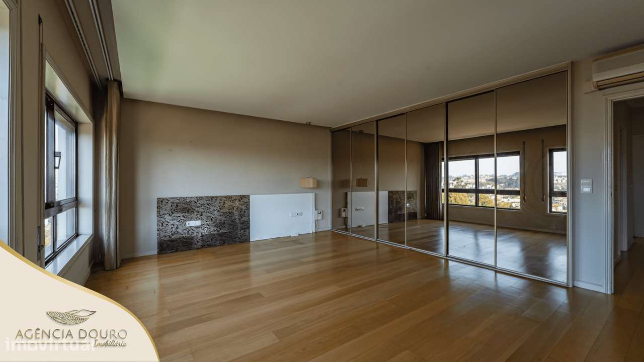 Moradia T5 com vistas Douro em Valbom, Gondomar-19