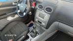 Ford Focus 1.8 Titanium - 20