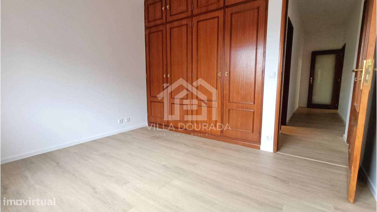 Bom apart. T2  prx estação Rio Tinto-11