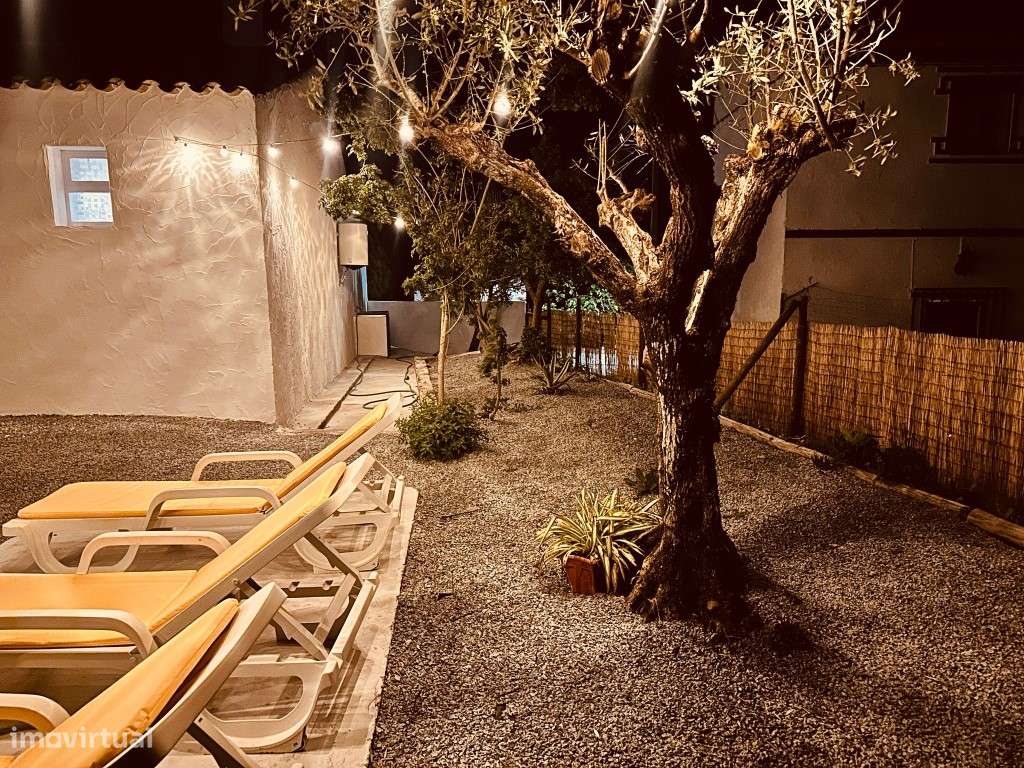 Moradia T2, inserida em lote com 1125 m2 com piscina, em Santiago M...-39