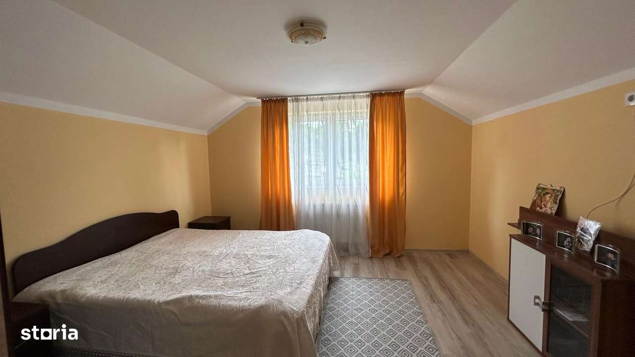 Casa in Tara Fagarasului - Halmeag-6