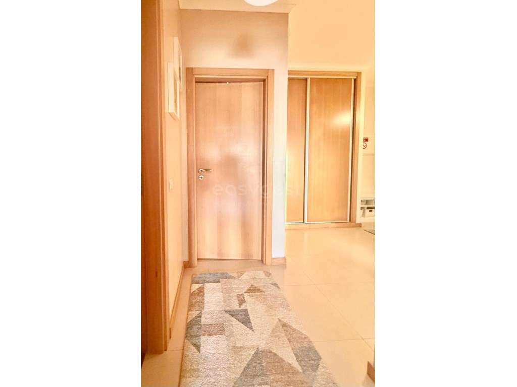 T2 totalmente mobilado a dois passos da praia - Grande imagem: 4/25