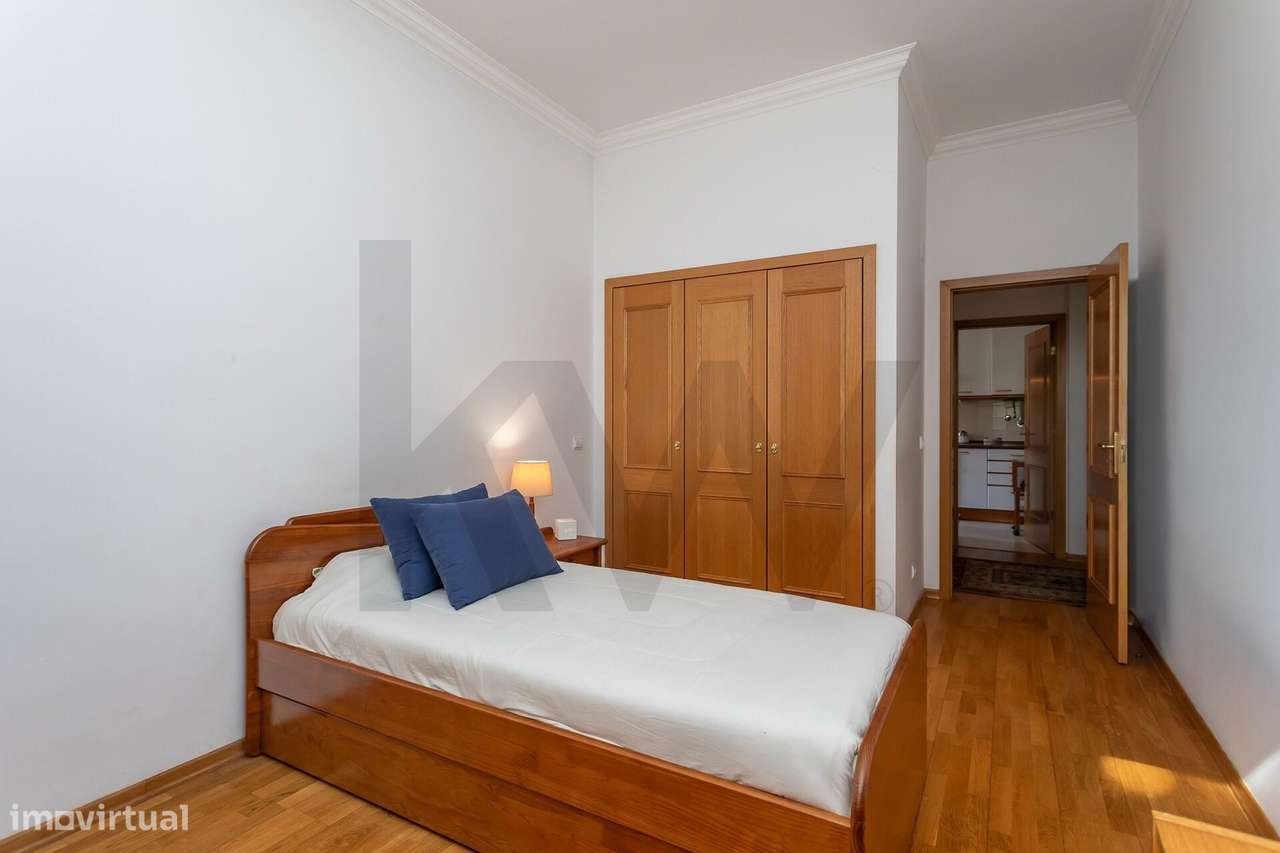 Alcântara | T1 em Condomínio Privado com Piscina, Estacionamento e Seg-16