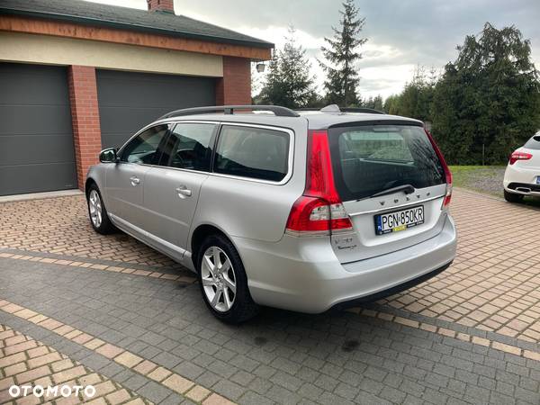 Volvo V70 - 4