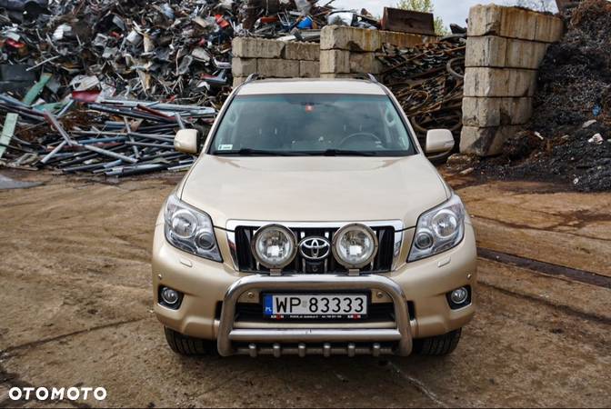 Toyota Land Cruiser LC 3.0 D-4D Prestige - 2