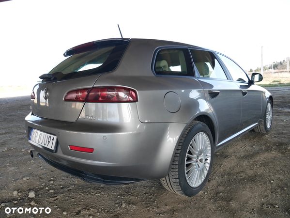 Alfa Romeo 159 - 4