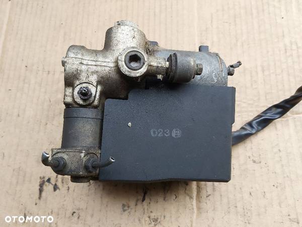 POMPA HAMULCOWA ABS MERCEDES W124 W126 0265200017 - 2