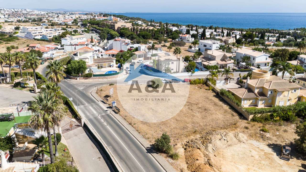 Exclusiva Moradia Contemporânea a 700 metros da Praia de São Rafael...-22