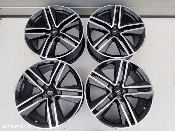 FORD MUSTANG 5x114,3 19 ET45 - 1