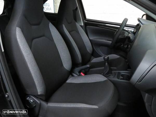 Toyota Aygo X 1.0 Pulse - 14