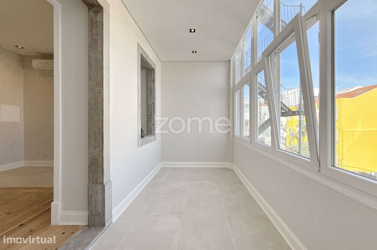 Apartamento T3 remodelado na Avenida Almirante Reis - Lisboa-9