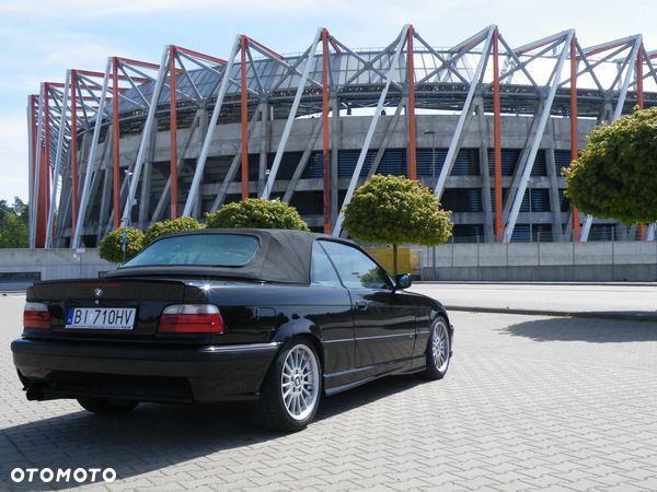 BMW Seria 3 320i Cabriolet - 1