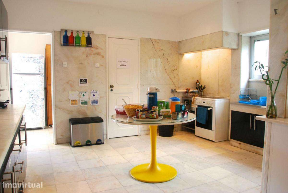 Quarto - localizado em Carcavelos Lisbon - Grande imagem: 2/9