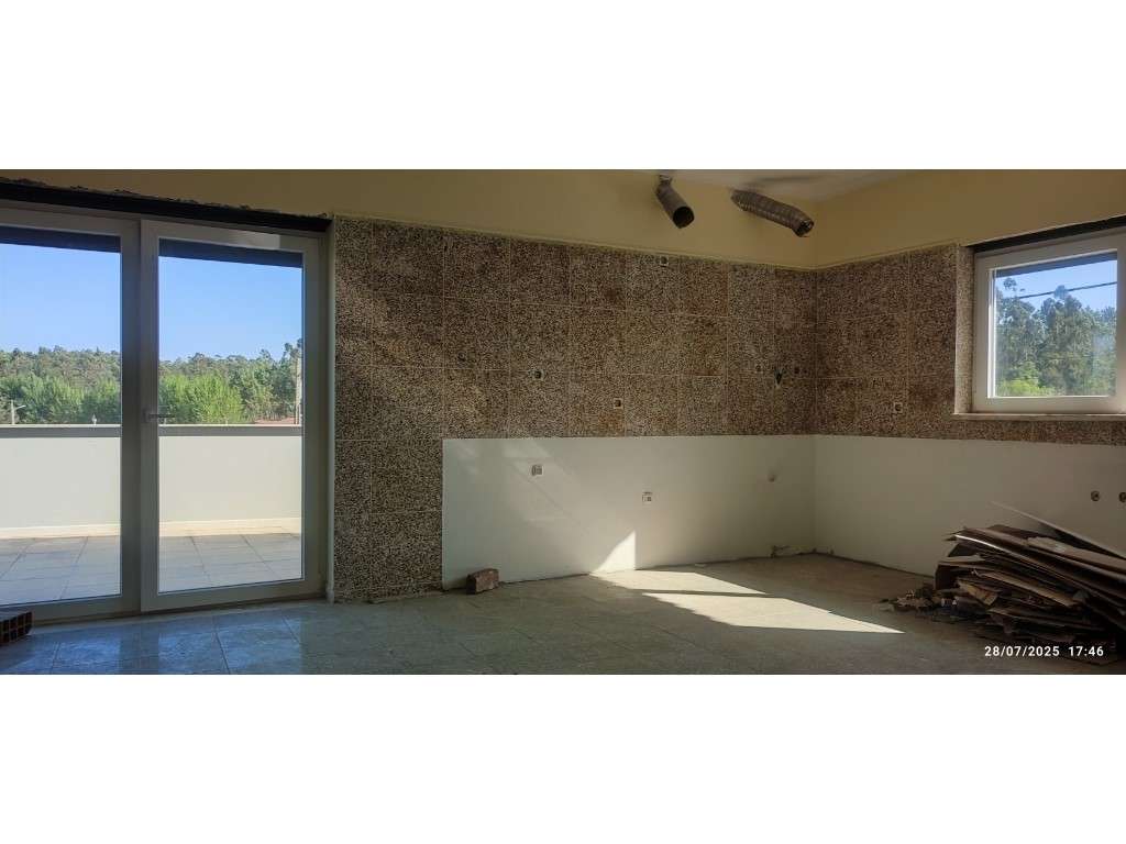 Moradia T3-10