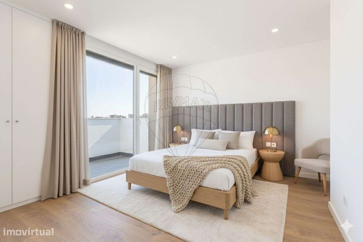 Moradia T4 para venda - Grande imagem: 4/23