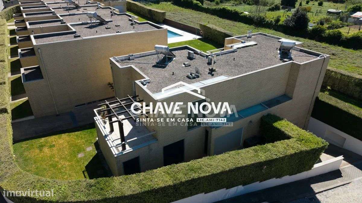 Moradia T4 Cond. Fechado c/piscina em Perosinho, Vila Nova de Gaia-32