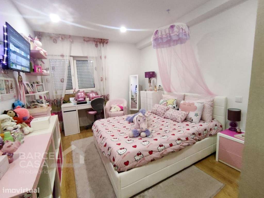 T3 Totalmente Renovado, Equipado e com Varanda, à Entrada da Cidade...-24